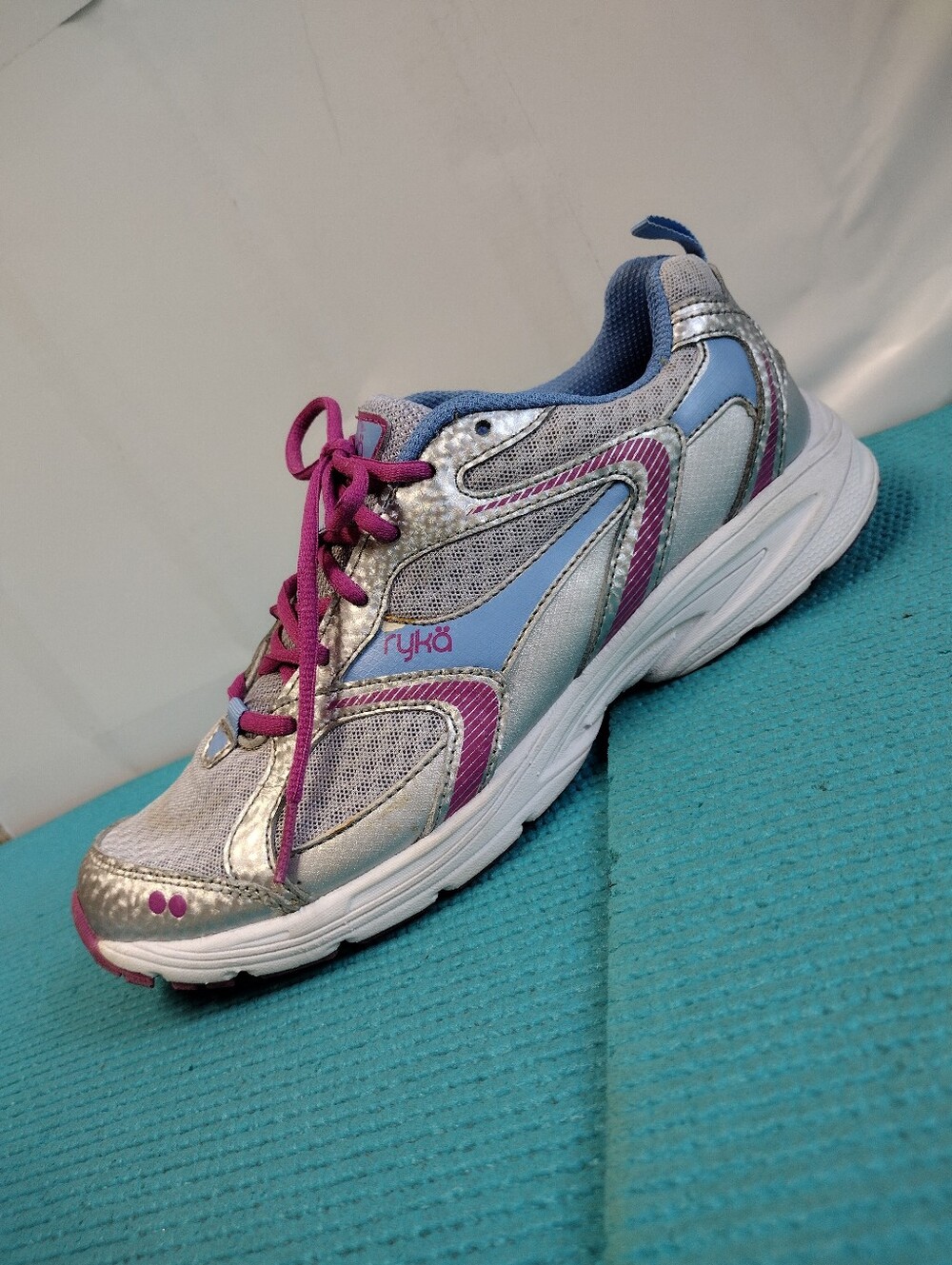 Ryka Women's Athletic Walking Shoes Sneakers Size 8.5